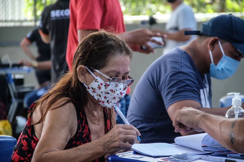 Neste primeiro sábado de julho, 03, a Companhia de Habitação do Estado do Pará (Cohab) beneficiou 78 famílias do município de Marapanim com o programa estadual "Sua Casa", iniciativa do governo do Estado que concede até 21 mil reais para construção, reconstrução e ampliação de casas de famílias de baixa renda

FOTO: PEDRO GUERREIRO / AGPARA <div class='credito_fotos'>Foto: Pedro Guerreiro / Ag. Pará   |   <a href='/midias/2021/originais/8779_14371ce0-e0c7-98c1-432d-c10a8dae277d.jpg' download><i class='fa-solid fa-download'></i> Download</a></div>