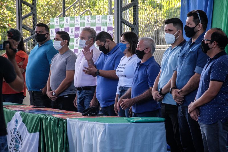 Neste primeiro sábado de julho, 03, a Companhia de Habitação do Estado do Pará (Cohab) beneficiou 78 famílias do município de Marapanim com o programa estadual "Sua Casa", iniciativa do governo do Estado que concede até 21 mil reais para construção, reconstrução e ampliação de casas de famílias de baixa renda

FOTO: PEDRO GUERREIRO / AGPARA <div class='credito_fotos'>Foto: Pedro Guerreiro / Ag. Pará   |   <a href='/midias/2021/originais/8779_44b3d265-dcd2-da15-ca7a-431dc96c066b.jpg' download><i class='fa-solid fa-download'></i> Download</a></div>