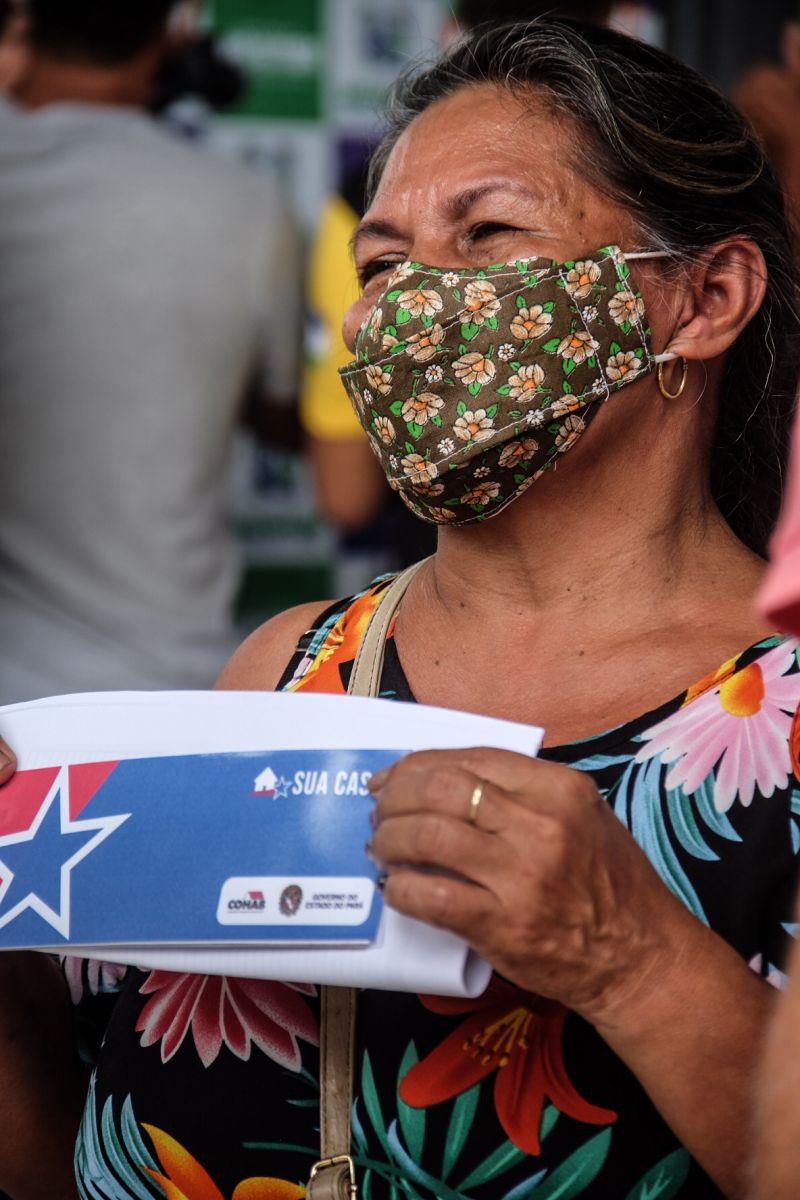 Neste primeiro sábado de julho, 03, a Companhia de Habitação do Estado do Pará (Cohab) beneficiou 78 famílias do município de Marapanim com o programa estadual "Sua Casa", iniciativa do governo do Estado que concede até 21 mil reais para construção, reconstrução e ampliação de casas de famílias de baixa renda

FOTO: PEDRO GUERREIRO / AGPARA <div class='credito_fotos'>Foto: Pedro Guerreiro / Ag. Pará   |   <a href='/midias/2021/originais/8779_4773f5e6-5f85-dba3-fa5c-27e17bdcf96e.jpg' download><i class='fa-solid fa-download'></i> Download</a></div>