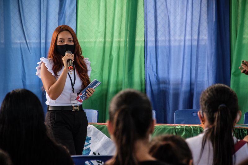 Neste primeiro sábado de julho, 03, a Companhia de Habitação do Estado do Pará (Cohab) beneficiou 78 famílias do município de Marapanim com o programa estadual "Sua Casa", iniciativa do governo do Estado que concede até 21 mil reais para construção, reconstrução e ampliação de casas de famílias de baixa renda

FOTO: PEDRO GUERREIRO / AGPARA <div class='credito_fotos'>Foto: Pedro Guerreiro / Ag. Pará   |   <a href='/midias/2021/originais/8779_55457b2c-2970-aef7-f17f-7a05a539b55a.jpg' download><i class='fa-solid fa-download'></i> Download</a></div>