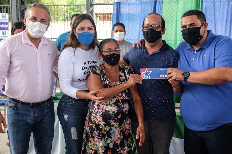 Neste primeiro sábado de julho, 03, a Companhia de Habitação do Estado do Pará (Cohab) beneficiou 78 famílias do município de Marapanim com o programa estadual "Sua Casa", iniciativa do governo do Estado que concede até 21 mil reais para construção, reconstrução e ampliação de casas de famílias de baixa renda

FOTO: PEDRO GUERREIRO / AGPARA <div class='credito_fotos'>Foto: Pedro Guerreiro / Ag. Pará   |   <a href='/midias/2021/originais/8779_95754a7f-ea9d-c737-069d-ccdc89baf5f8.jpg' download><i class='fa-solid fa-download'></i> Download</a></div>