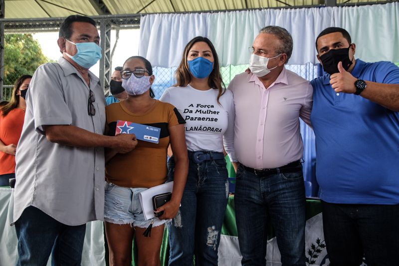 Neste primeiro sábado de julho, 03, a Companhia de Habitação do Estado do Pará (Cohab) beneficiou 78 famílias do município de Marapanim com o programa estadual "Sua Casa", iniciativa do governo do Estado que concede até 21 mil reais para construção, reconstrução e ampliação de casas de famílias de baixa renda

FOTO: PEDRO GUERREIRO / AGPARA <div class='credito_fotos'>Foto: Pedro Guerreiro / Ag. Pará   |   <a href='/midias/2021/originais/8779_d1271502-55cb-32f1-04a1-ed5166ec3b79.jpg' download><i class='fa-solid fa-download'></i> Download</a></div>