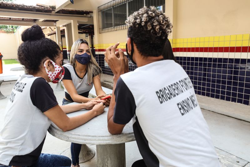 Aulas Escola Brigadeiro Fontenele- Terra Firme- Fotos Marco Santos- Ag Pará <div class='credito_fotos'>Foto: Marco Santos / Ag. Pará   |   <a href='/midias/2021/originais/8925_c6272462-246a-41ef-28c9-b635f8c4fd46.jpg' download><i class='fa-solid fa-download'></i> Download</a></div>