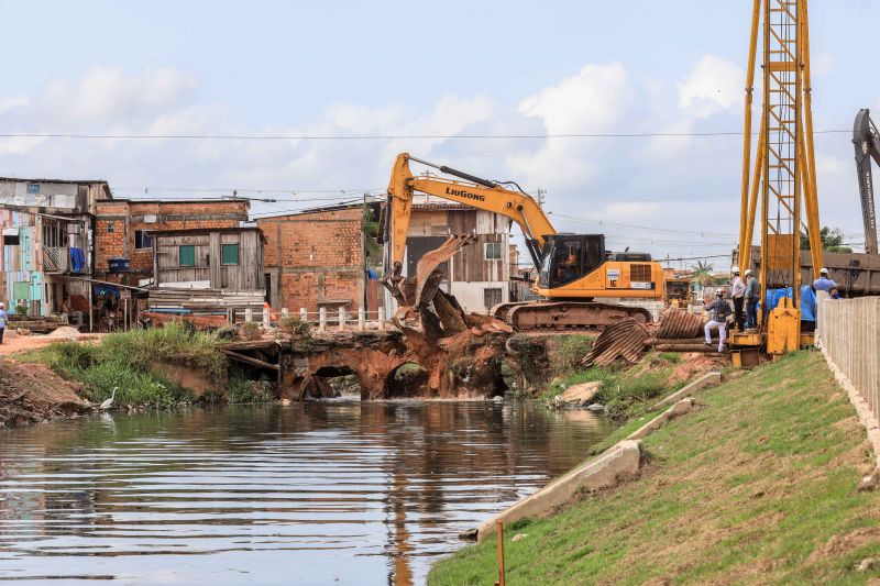 Obra Tucunduba com Jabatiteua/agpara <div class='credito_fotos'>Foto: Jader Paes / Agência Pará   |   <a href='/midias/2021/originais/8948_bdabeda1-23de-8224-8de1-670e55e9b87a.jpg' download><i class='fa-solid fa-download'></i> Download</a></div>