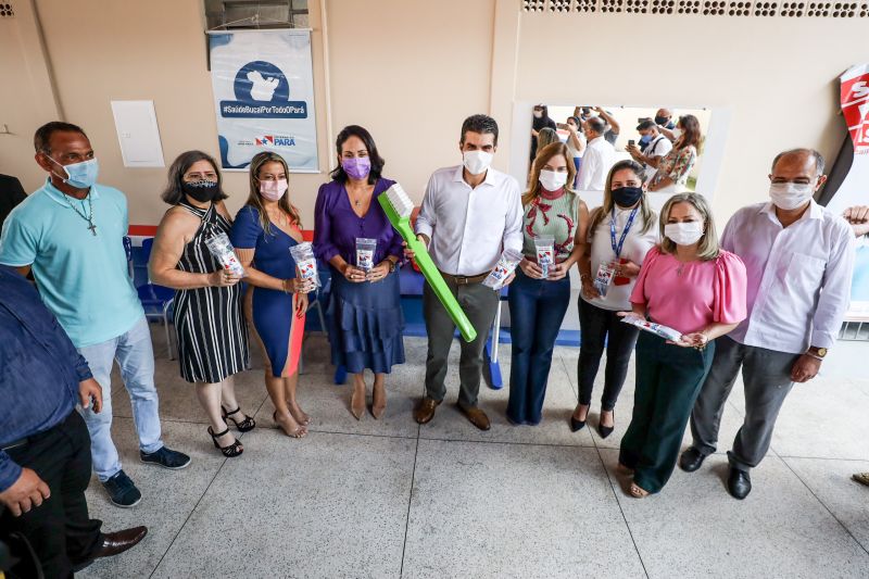 Governador entrega a escola Amílcar Alves Tupiassu, no bairro da Cremação-rodrigo pinheiro <div class='credito_fotos'>Foto: Rodrigo Pinheiro / Ag.Pará   |   <a href='/midias/2021/originais/8957_8f199b03-7383-d171-dd9e-c0ffb1b015f5.jpg' download><i class='fa-solid fa-download'></i> Download</a></div>