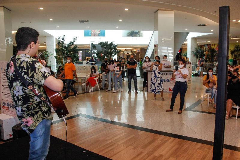 Semana de conscientização para o autismo tem apresentação de TEAlentos

Ação integra Semana de Conscientização para o Autismo, em valorização ao dia nacional da pessoa com deficiência, celebrado no último dia 21



fotos: marcelo seabra/agpara <div class='credito_fotos'>Foto: Marcelo Seabra / Ag. Pará   |   <a href='/midias/2021/originais/8982_1cf7a5bc-845c-d244-8ef0-2d28e9717733.jpg' download><i class='fa-solid fa-download'></i> Download</a></div>