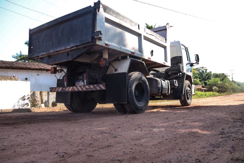 Além dos 32 km de asfalto, Governo do Estado também garantiu a reforma e ampliação da Câmara Municipal de Maracanã

fotos: Pedro Guerreiro / Ag.Para <div class='credito_fotos'>Foto: Pedro Guerreiro / Ag. Pará   |   <a href='/midias/2021/originais/8983_3f79a396-6b80-cc97-c6b4-0bf3f20540fc.jpg' download><i class='fa-solid fa-download'></i> Download</a></div>