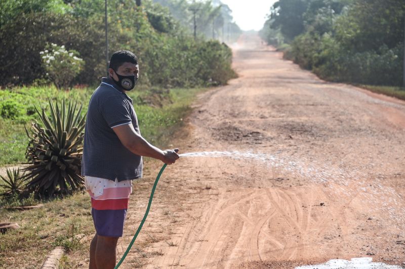 Além dos 32 km de asfalto, Governo do Estado também garantiu a reforma e ampliação da Câmara Municipal de Maracanã

fotos: Pedro Guerreiro / Ag.Para <div class='credito_fotos'>Foto: Pedro Guerreiro / Ag. Pará   |   <a href='/midias/2021/originais/8983_b6b0bcc3-7389-7d21-47e7-92c3b9bd64d8.jpg' download><i class='fa-solid fa-download'></i> Download</a></div>