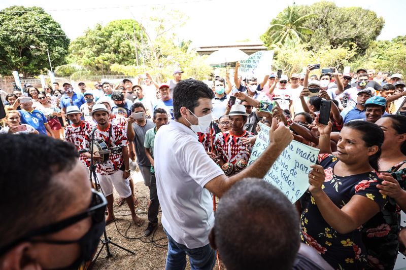 Além dos 32 km de asfalto, Governo do Estado também garantiu a reforma e ampliação da Câmara Municipal de Maracanã

fotos: Pedro Guerreiro / Ag.Para <div class='credito_fotos'>Foto: Pedro Guerreiro / Ag. Pará   |   <a href='/midias/2021/originais/8983_bc9806d9-7c3f-13e7-68fc-0a74e9cd52bb.jpg' download><i class='fa-solid fa-download'></i> Download</a></div>