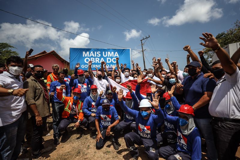 Além dos 32 km de asfalto, Governo do Estado também garantiu a reforma e ampliação da Câmara Municipal de Maracanã

fotos: Pedro Guerreiro / Ag.Para <div class='credito_fotos'>Foto: Pedro Guerreiro / Ag. Pará   |   <a href='/midias/2021/originais/8983_d8df2b3e-1cb2-1507-2c16-e148fb05ace8.jpg' download><i class='fa-solid fa-download'></i> Download</a></div>