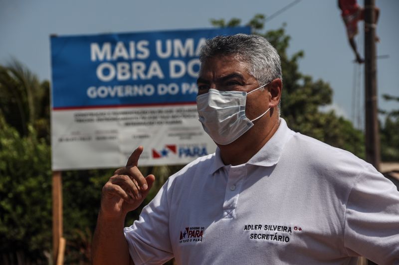 Além dos 32 km de asfalto, Governo do Estado também garantiu a reforma e ampliação da Câmara Municipal de Maracanã

fotos: Pedro Guerreiro / Ag.Para <div class='credito_fotos'>Foto: Pedro Guerreiro / Ag. Pará   |   <a href='/midias/2021/originais/8983_e848fe61-f29e-78f7-6746-6d1809e95a09.jpg' download><i class='fa-solid fa-download'></i> Download</a></div>