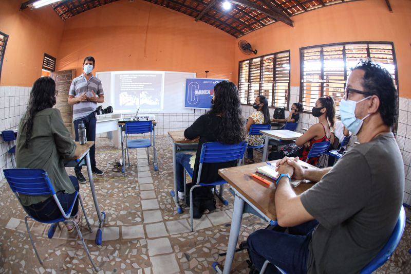 Oficina de Fotografia Secom em Marituba Fotos Marco Santos_ Ag Pará <div class='credito_fotos'>Foto: Marco Santos / Ag. Pará   |   <a href='/midias/2021/originais/9998_07d303e7-45c0-7fde-f14d-7067aced2c5c.jpg' download><i class='fa-solid fa-download'></i> Download</a></div>