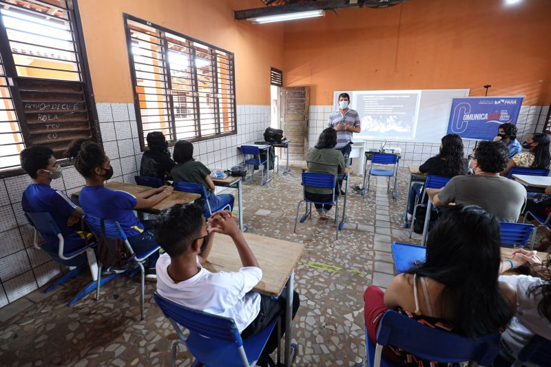 Oficina de Fotografia Secom em Marituba Fotos Marco Santos_ Ag Pará <div class='credito_fotos'>Foto: Marco Santos / Ag. Pará   |   <a href='/midias/2021/originais/9998_25d4fe8a-0163-0d3b-8175-0bf3b1616ab2.jpg' download><i class='fa-solid fa-download'></i> Download</a></div>