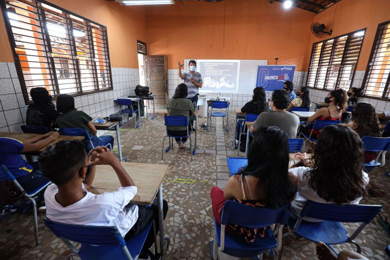 Oficina de Fotografia Secom em Marituba Fotos Marco Santos_ Ag Pará <div class='credito_fotos'>Foto: Marco Santos / Ag. Pará   |   <a href='/midias/2021/originais/9998_d861f8ee-a74f-5ca1-eba3-c7834abc297d.jpg' download><i class='fa-solid fa-download'></i> Download</a></div>