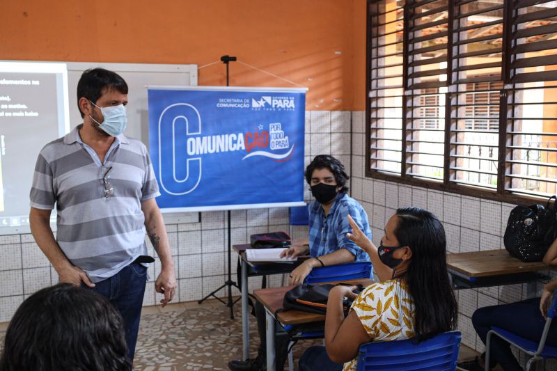 Oficina de Fotografia Secom em Marituba Fotos Marco Santos_ Ag Pará <div class='credito_fotos'>Foto: Marco Santos / Ag. Pará   |   <a href='/midias/2021/originais/9998_eb59b04c-2164-d0a4-db76-aab575f1c835.jpg' download><i class='fa-solid fa-download'></i> Download</a></div>