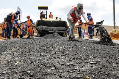 galeria: Tucuruí PA - imagens da pavimentação e obras de drenagem da rua 15 de Dezembro