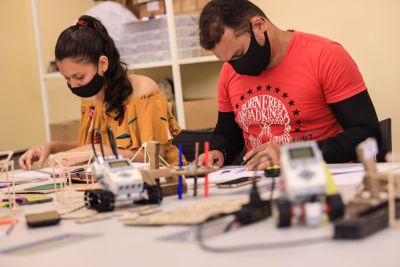 notícia: Estudantes do Pará disputam torneio de robótica em São Paulo
