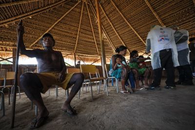 galeria: Governo do Estado entrega cadeiras de rodas para indígenas da região do Tapajós