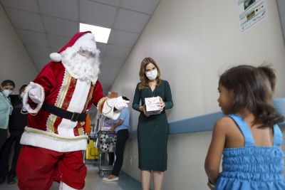 notícia: Ação social antecipa natal para crianças em tratamento hospitalar em Belém