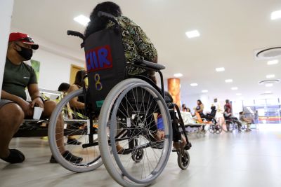 notícia: Pessoas com síndromes e deficiência física têm direito à isenção do ICMS para carro zero 
