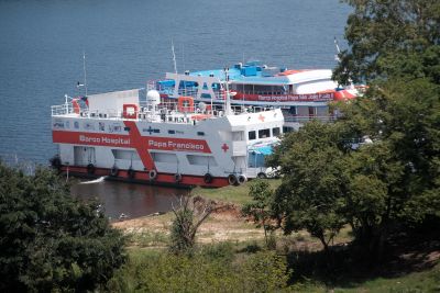 notícia: Barco Papa Francisco completa cinco anos de serviços prestados à população do oeste do Pará