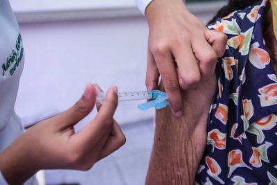 notícia: Unidades de acolhimento da Seaster vacinam 81 idosos contra Covid-19  