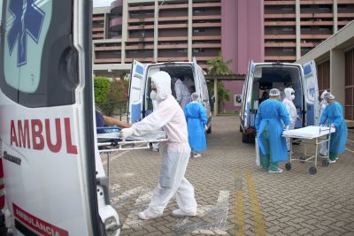 notícia: Estado já transferiu 148 pacientes com Covid-19 na região Oeste