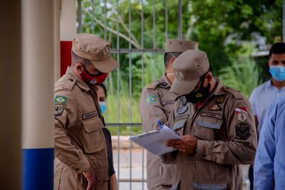 galeria: Governo e município visitam hospital de campanha em Santarem