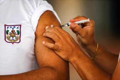 notícia: Vacinação contra a covid-19 para agentes da Segurança Pública segue nesta sexta-feira, 11