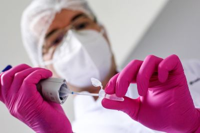 galeria: Laboratório público identifica novo coronavírus em 77% das amostras analisadas no Oeste do Pará