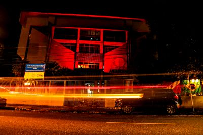 galeria: Hemopa usa iluminação vermelha na campanha  "JUNHO VERMELHO"