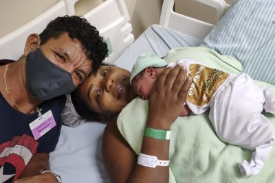 notícia: Nasce primeiro bebê do ano de 2021 no Hospital Materno Infantil de Barcarena