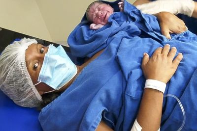 notícia: Moradora de Moju teve o primeiro bebê de 2021 no Hospital Geral de Tailândia