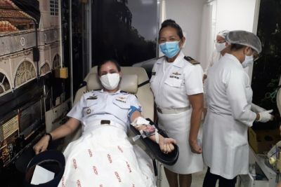 notícia: Coleta de sangue integra programação de 62 anos do Hospital Naval de Belém