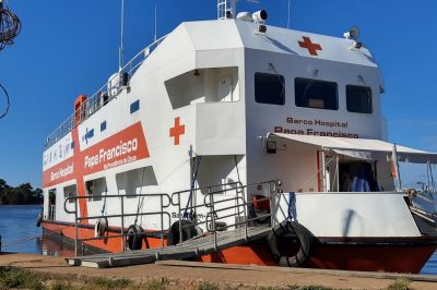 notícia: Barco Hospital leva atendimento a mais nove cidades do Baixo Amazonas