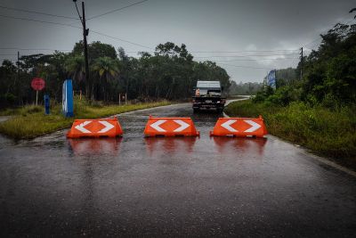 notícia: Segurança pública monta barreiras de orientação em Abaetetuba