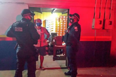 notícia: Polícia Militar fiscaliza cumprimento do decreto estadual na região do Tapajós