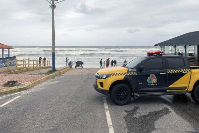 notícia: Movimento segue tranquilo em Salinas nesta terça-feira (16) mesmo com a liberação da praia