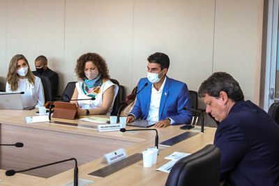 notícia: Governo discute em Brasília obras do Parque da Cidade e da segunda etapa do Porto Futuro
