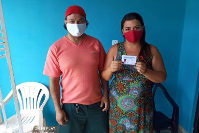 notícia: Arcon entrega carteiras de gratuidade em Bragança