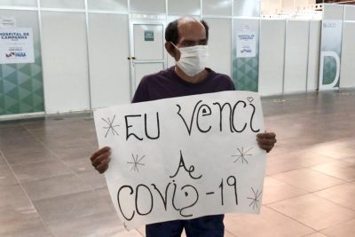 notícia: Último paciente do Amazonas recebe alta do Hospital de Campanha do Hangar