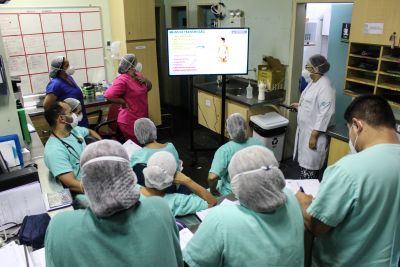 notícia: Hospital de Clínicas destaca papel do infectologista na assistência a pacientes de Covid-19