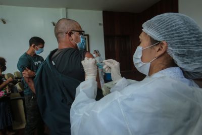 notícia: Vacinação contra Covid-19 em policiais penais continua sendo realizada no Pará