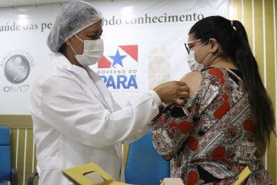 notícia: Santa Casa vacina servidores e colaboradores contra o vírus influenza, causador de gripe