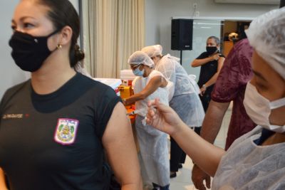 notícia: Segup vacina novos grupos de servidores da segurança pública