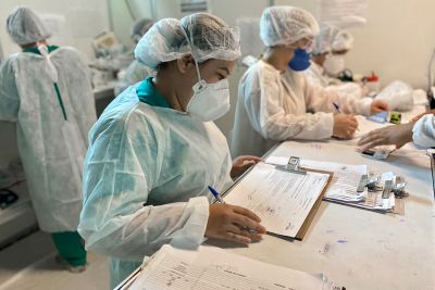 notícia: No mês da Enfermagem, profissionais do Hospital de Campanha do Hangar contam experiências