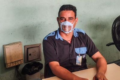 notícia: Centro Integrado de Inclusão ganha máscaras contra Covid-19, feitas de garrafas PET