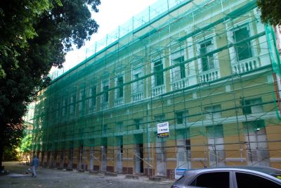 notícia: Governo avança com as obras de reconstrução do prédio histórico do IEEP, em Belém