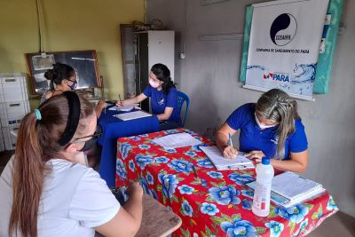 notícia: Cosanpa realiza cadastro de moradores no bairro Alvorada, em Santarém, no oeste do estado