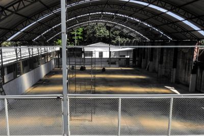 notícia: Obras do Ginásio Poliesportivo entram em fase final no Instituto de Ensino de Segurança 